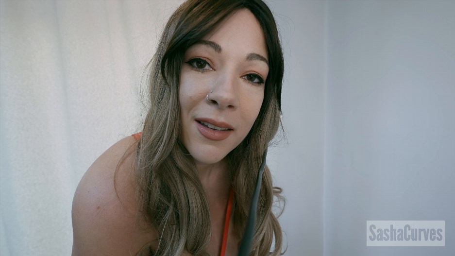 Sasha Curves – The Giantess Games